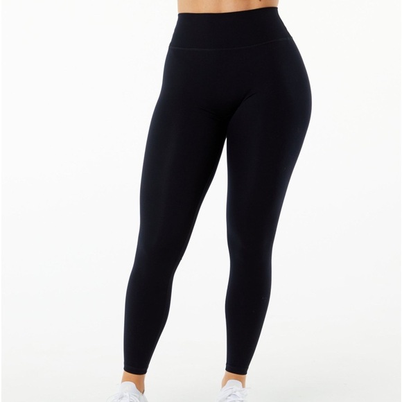Alphalete Alphalux Wonder Legging 27” - Black - Picture 1 of 6